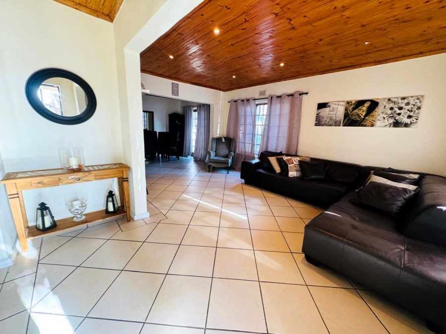 3 Bedroom Property for Sale in Highbury Western Cape